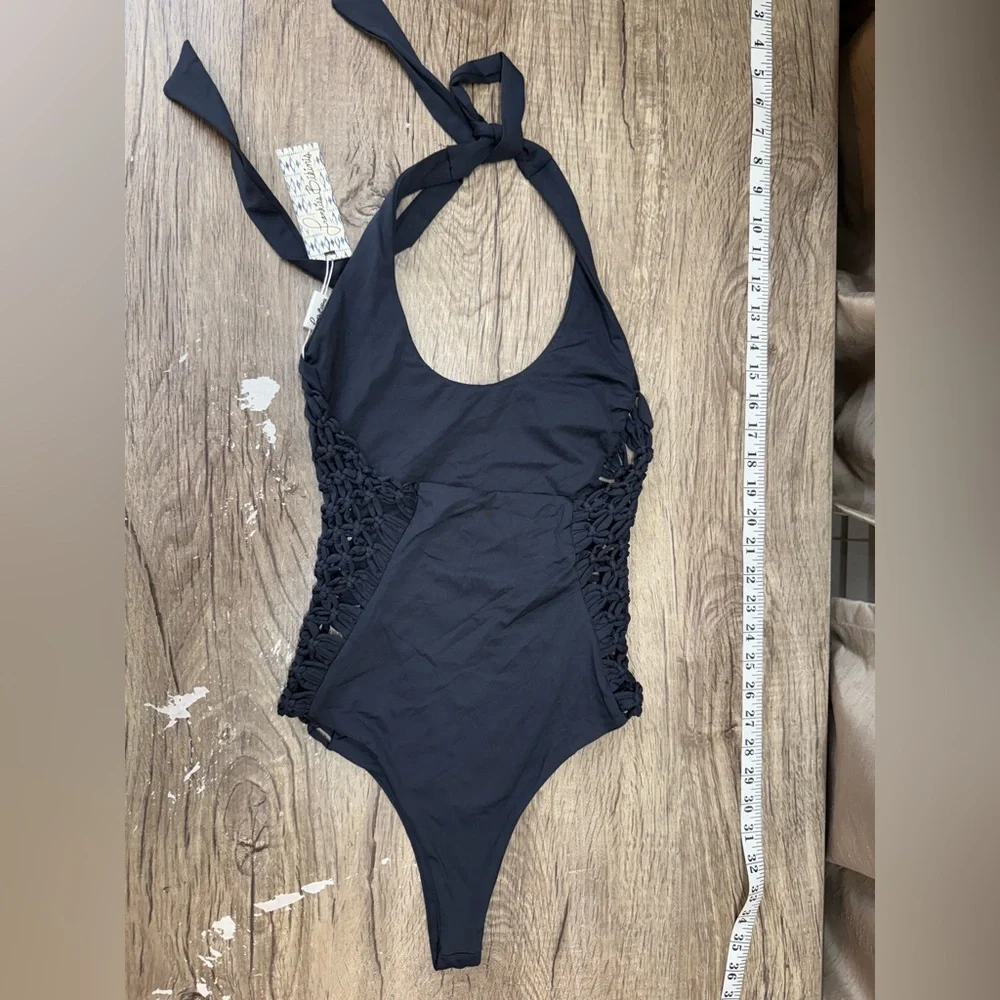 Frankies Bikinis Camilla Black One Piece Strappy Knotted Swimsuit‎ Size xs NWT